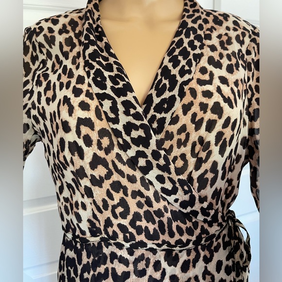 Gianni leopard print Georgette dress - Picture 2 of 16